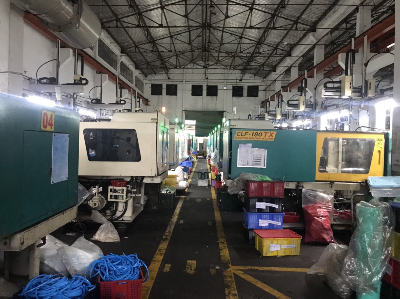 plastic injection machine (2).jpg